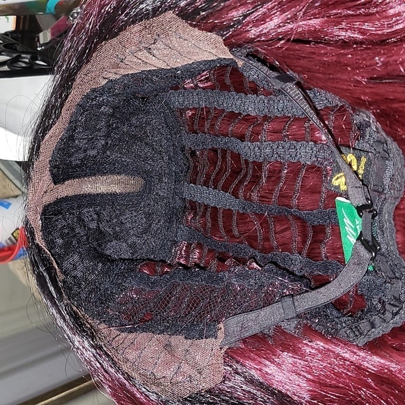 Bobbi Boss Lace Front Bob - Burgundy - Picture 8 of 9